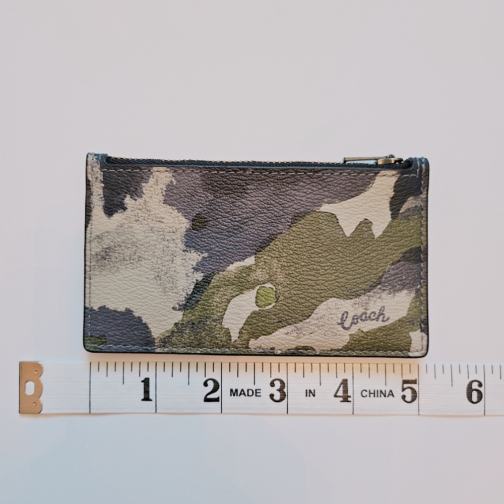 COACH Zip Wallet Card Holder Coin Holder. - Picture 3 of 5